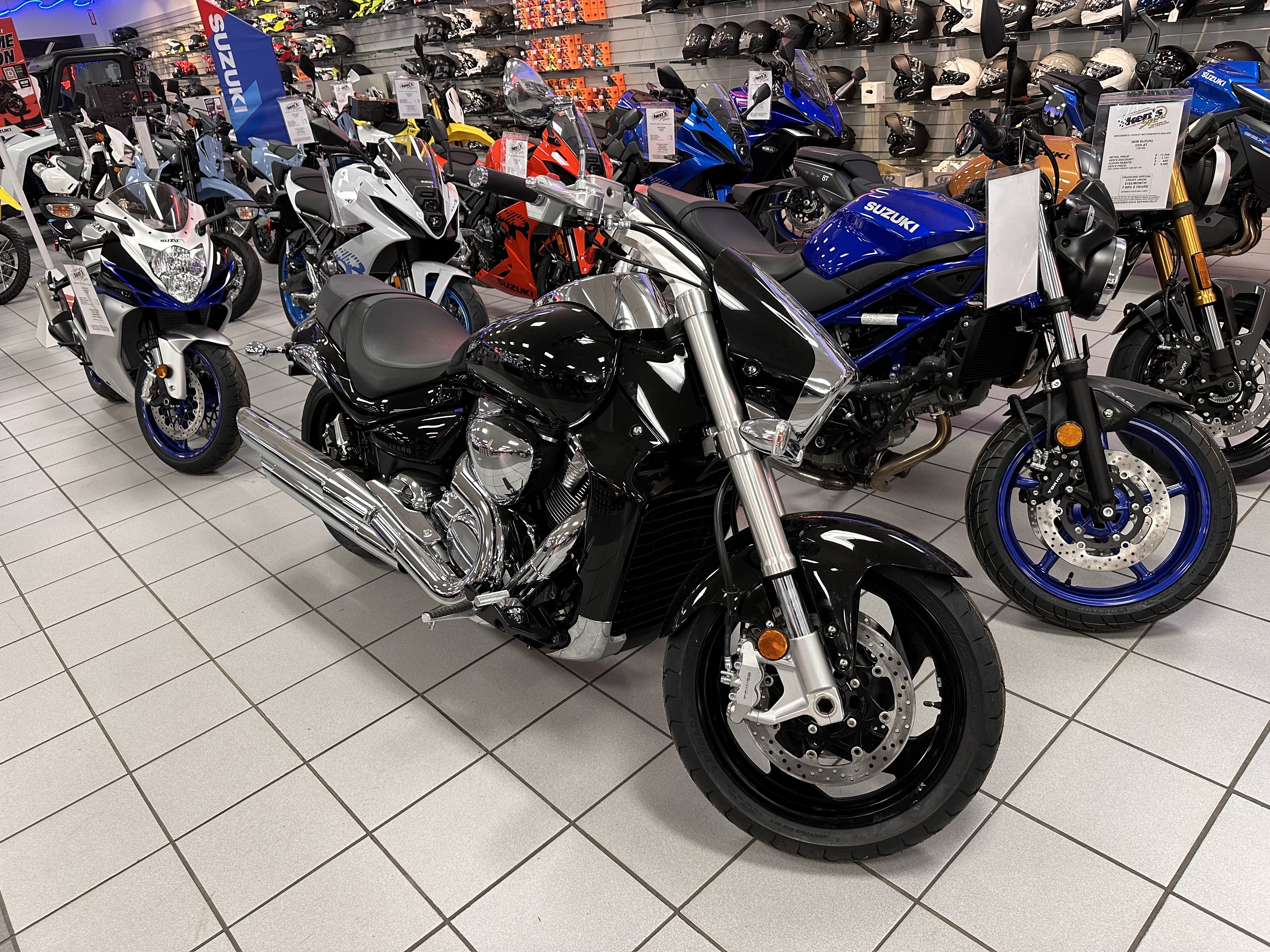 2025 Suzuki Boulevard M109R M109R in Kaukauna, WI