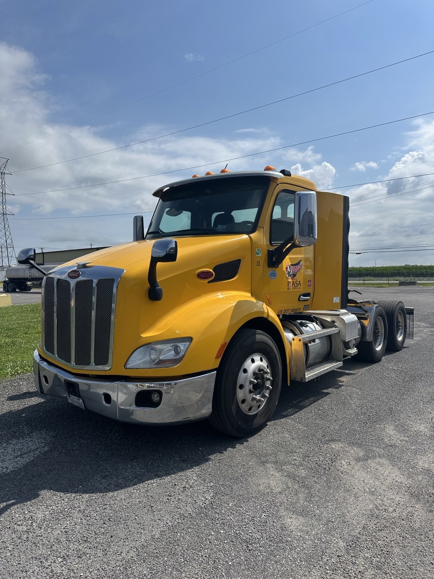 2018 PETERBILT 579 in Hartford, IL