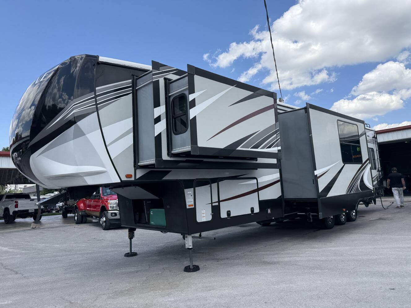 A photo of this 2019 Heartland CYCLONE 4007