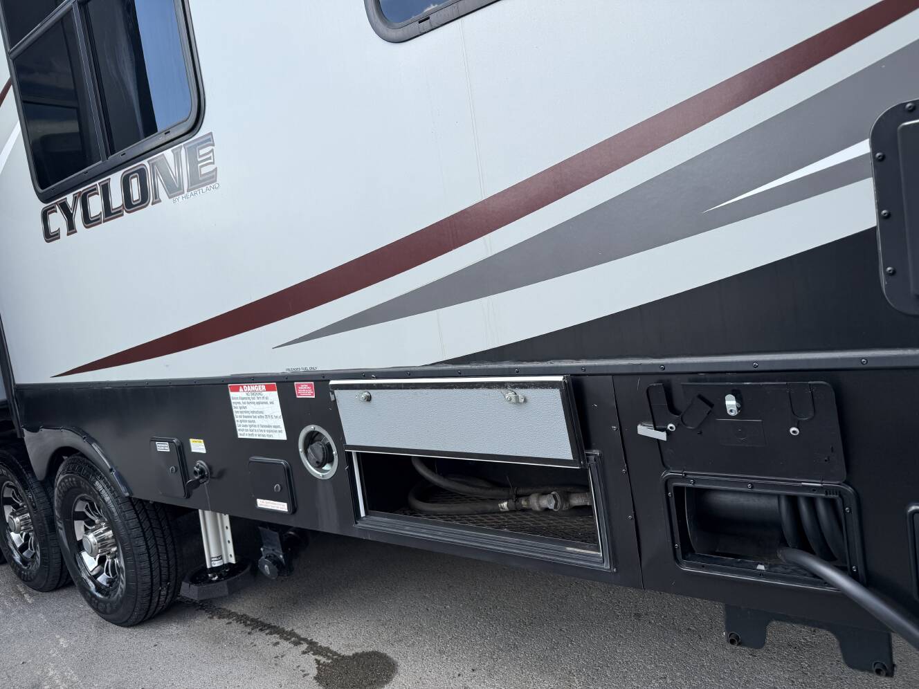 A photo of this 2019 Heartland CYCLONE 4007
