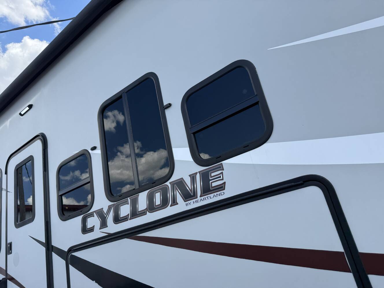 A photo of this 2019 Heartland CYCLONE 4007