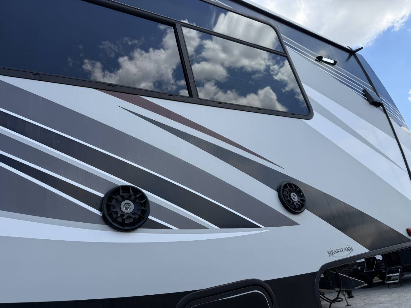 A photo of this 2019 Heartland CYCLONE 4007
