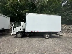 2025 ISUZU NRR
