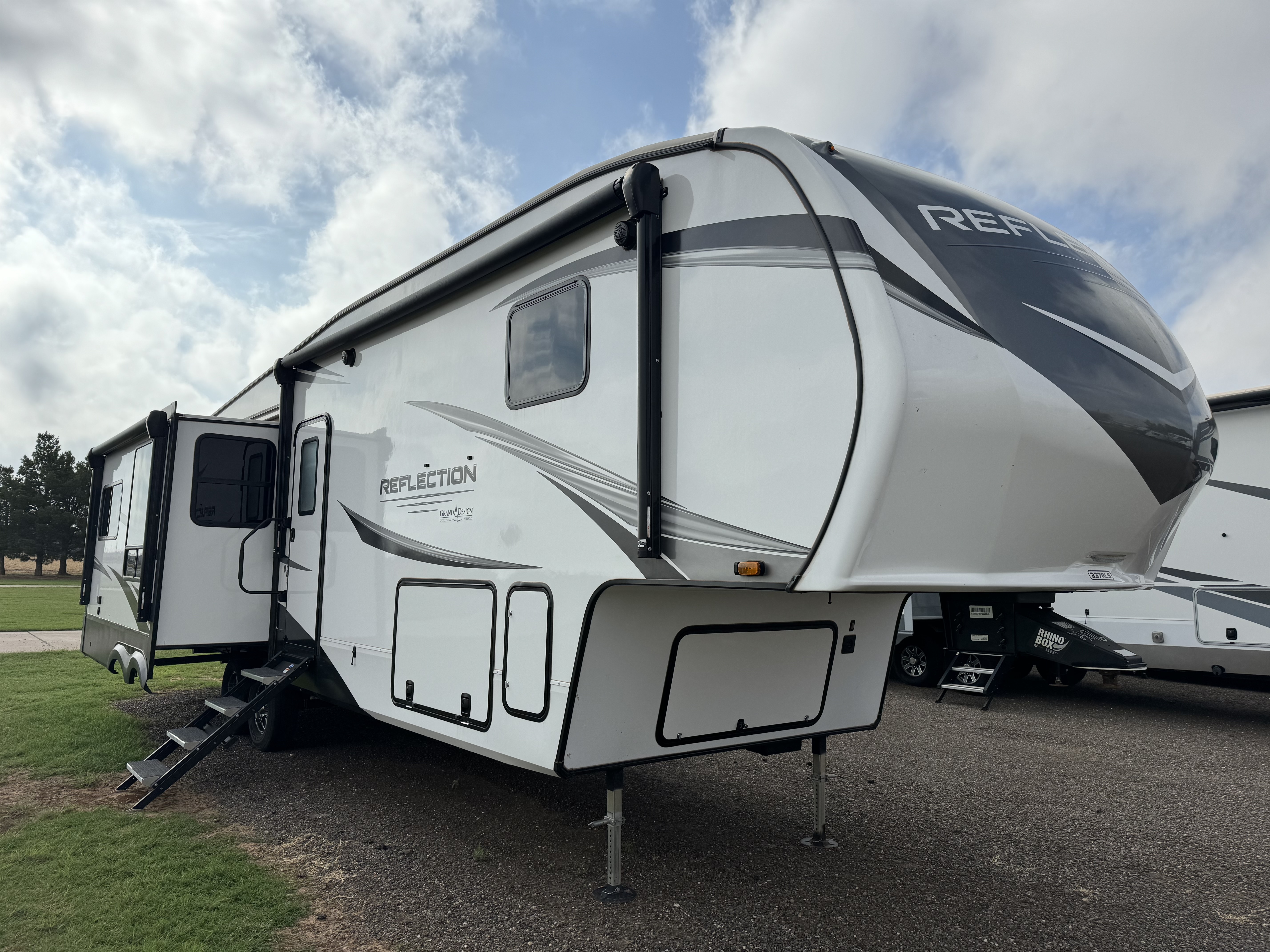 2023 Grand Design REFLECTION 337RLS in wolfforth TX