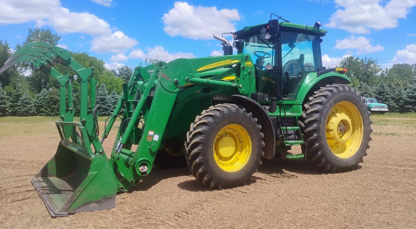2010 JOHN DEERE 7630 in Bismarck, ND