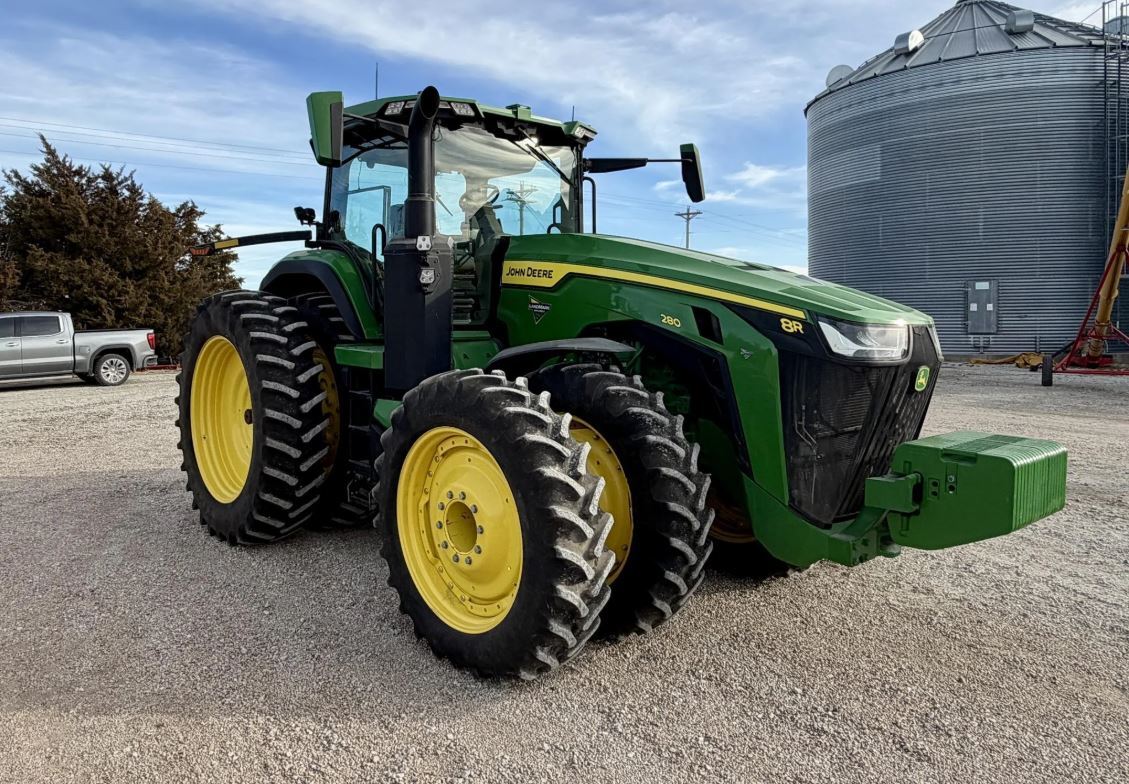 2022 JOHN DEERE 8R 280 in Edgar, NE