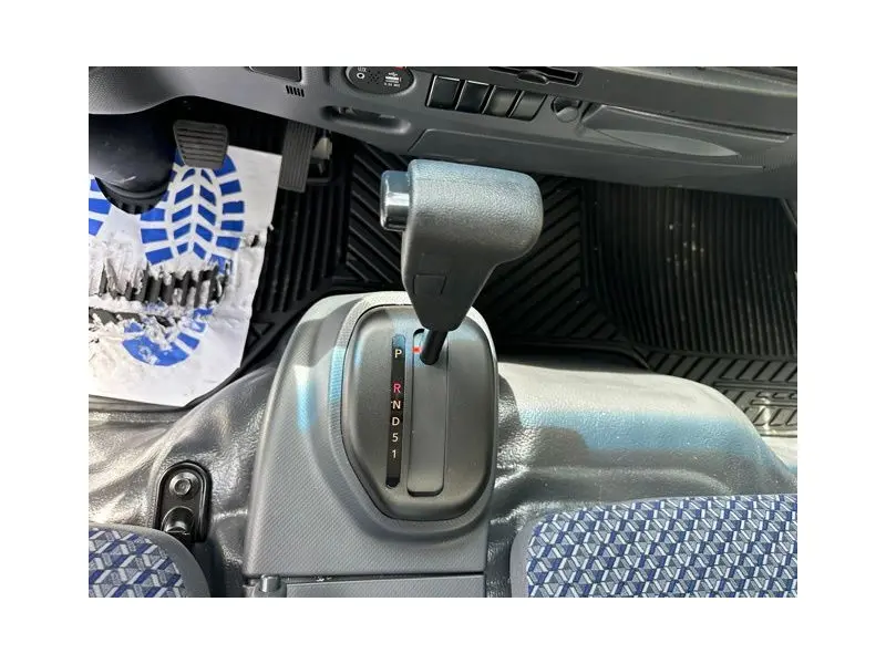 2026 ISUZU NPR HD