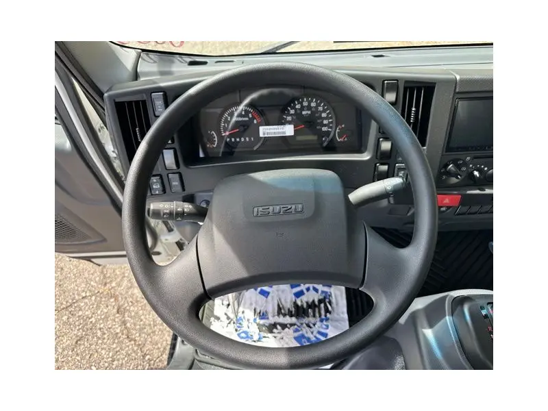 2026 ISUZU NPR HD