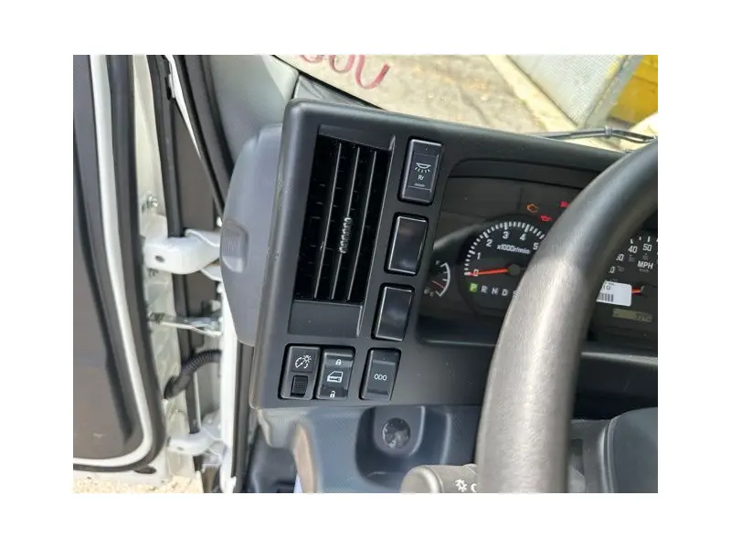 2026 ISUZU NPR HD