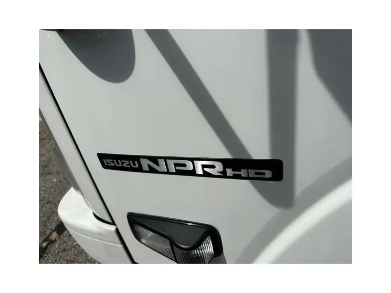 2026 ISUZU NPR HD