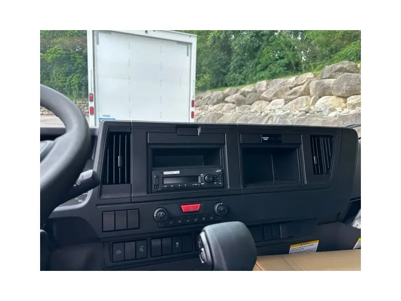 2025 Isuzu NPR XD