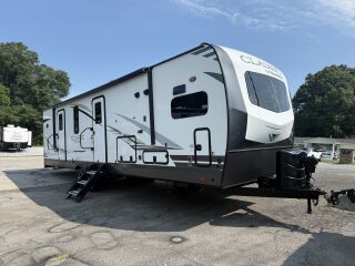 2020 FOREST RIVER FLAGSTAFF 832CLSB