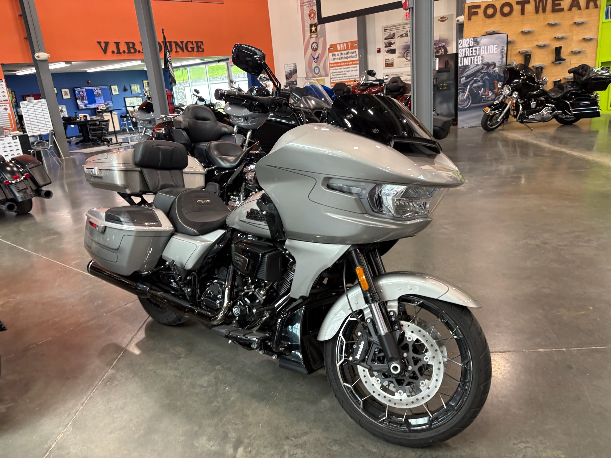 2023 Harley-Davidson CVO™ Street Glide® CVO in Columbia, TN