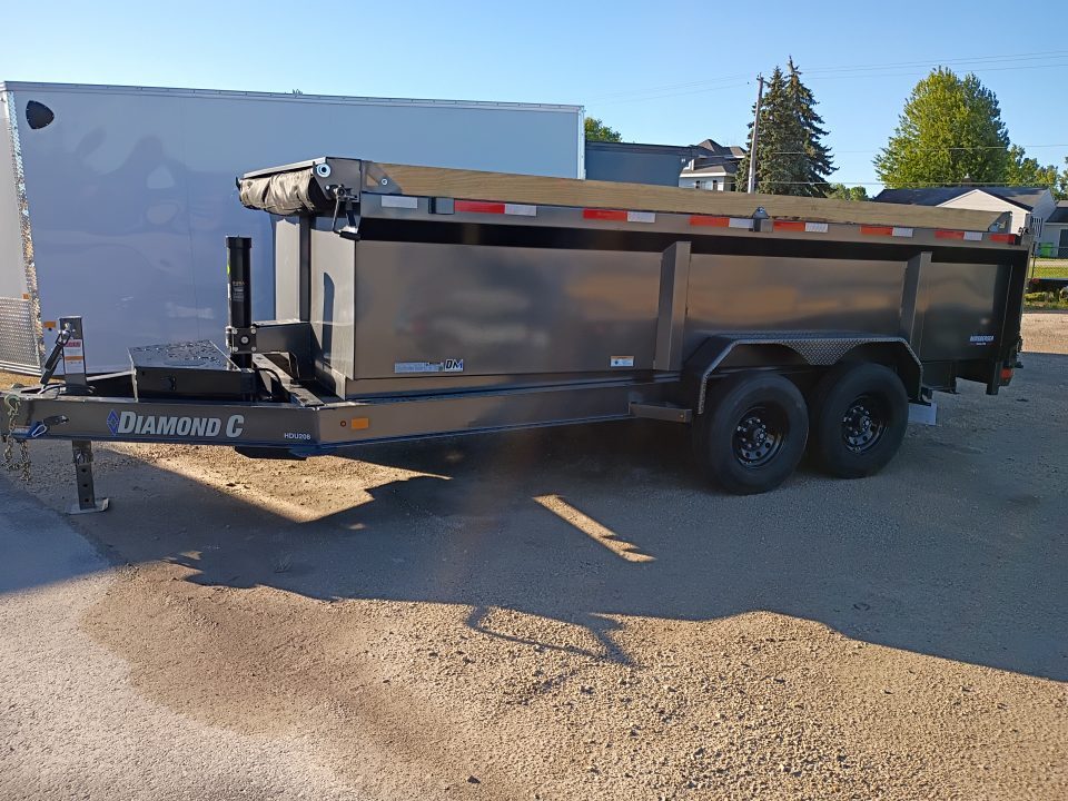 2026 Diamond C Trailers HDU208 16X82 in Hilbert, WI
