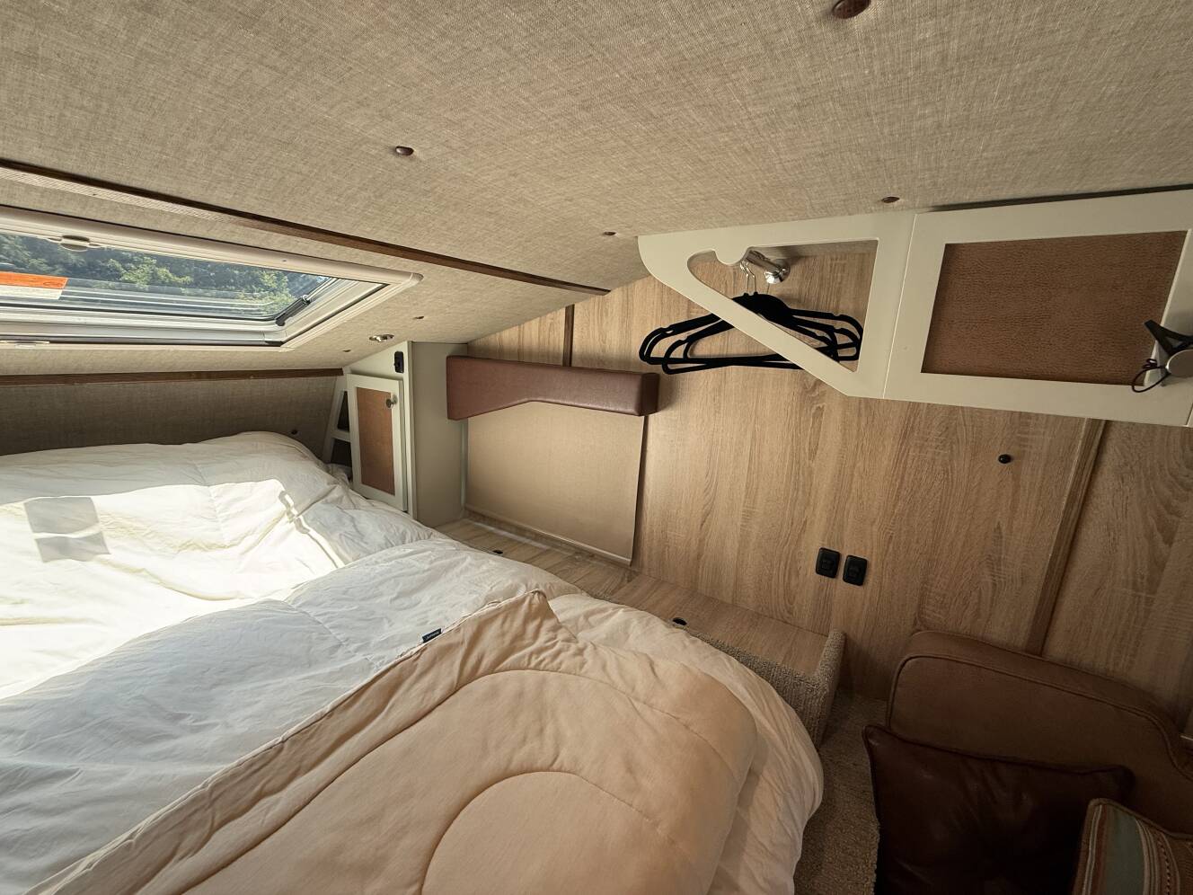 A photo of this 2021 Kingstar KRUZR 10