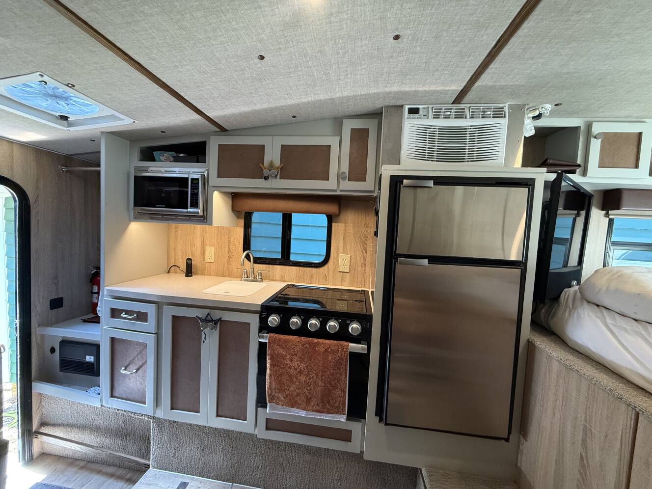 A photo of this 2021 Kingstar KRUZR 10