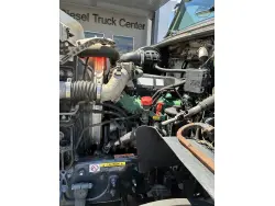 2022 VOLVO VHD