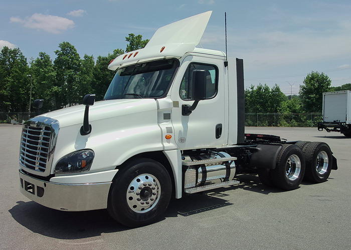 2019 FREIGHTLINER CASCADIA 125 in Charlotte, NC