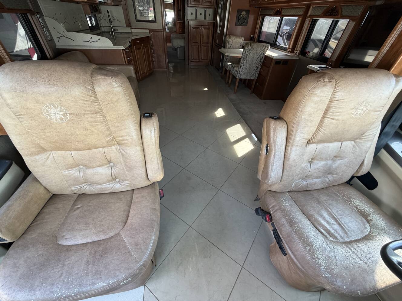 A photo of this 2013 Tiffin PHAETON 40QBH