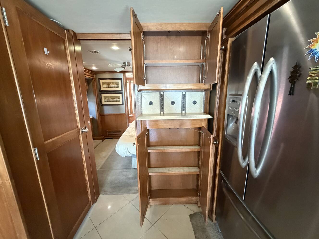 A photo of this 2013 Tiffin PHAETON 40QBH