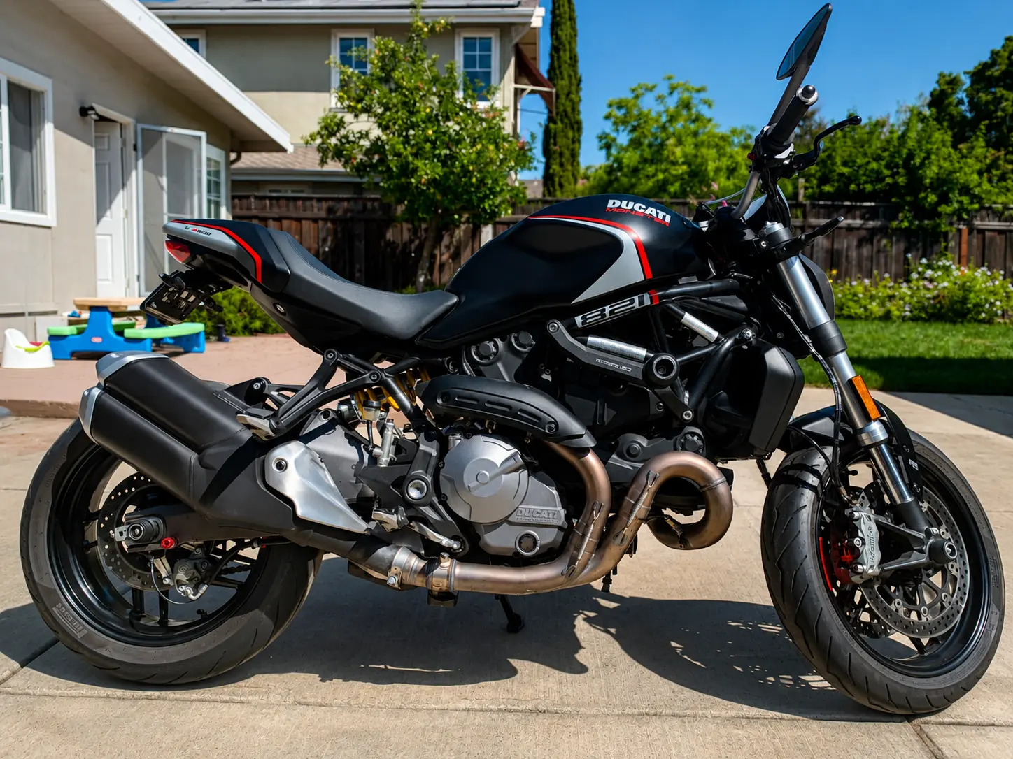 2020 Ducati Monster 821 Stealth Special Black