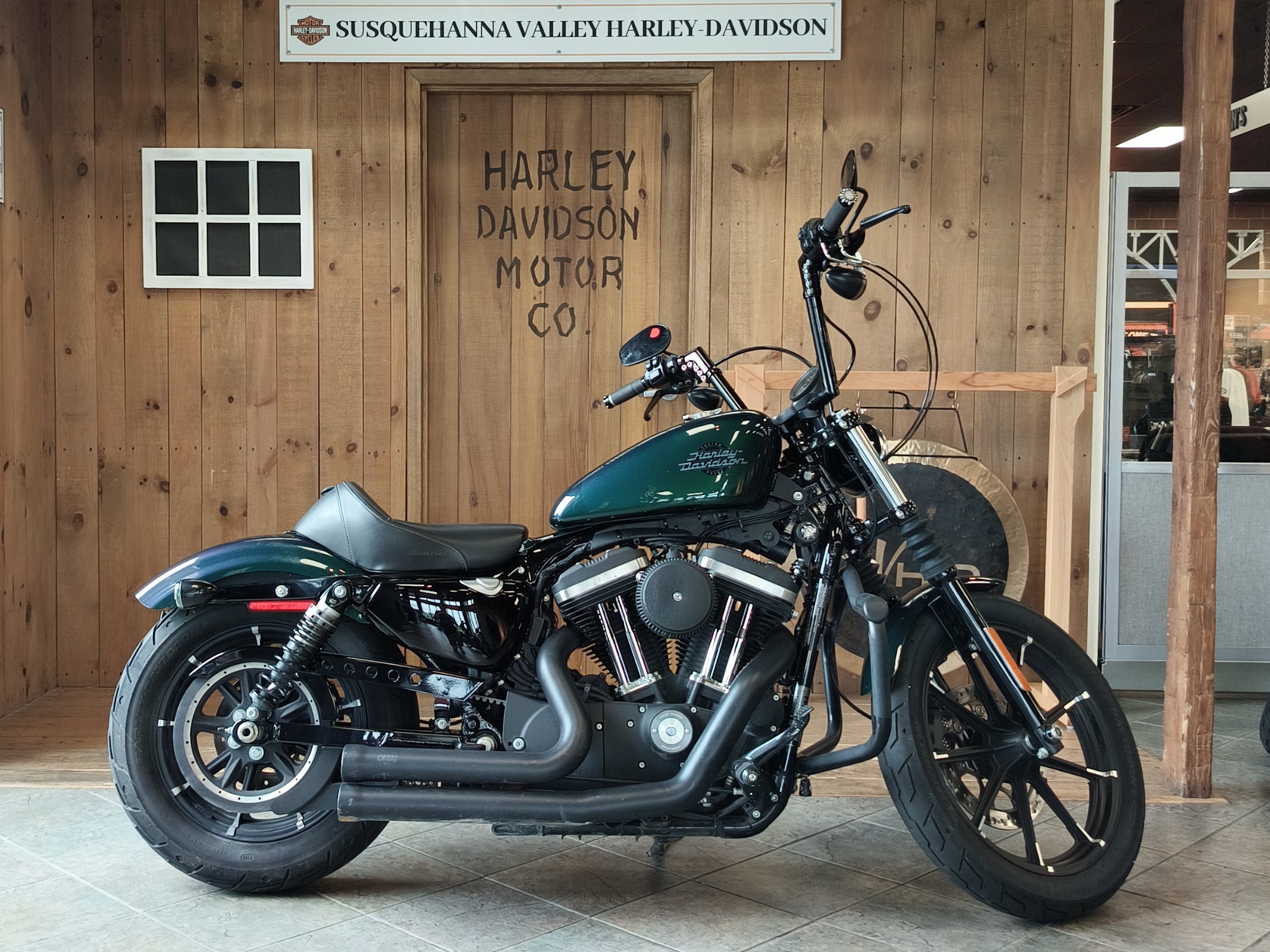 2021 Harley-Davidson Iron 883™ IRON in Harrisburg, PA
