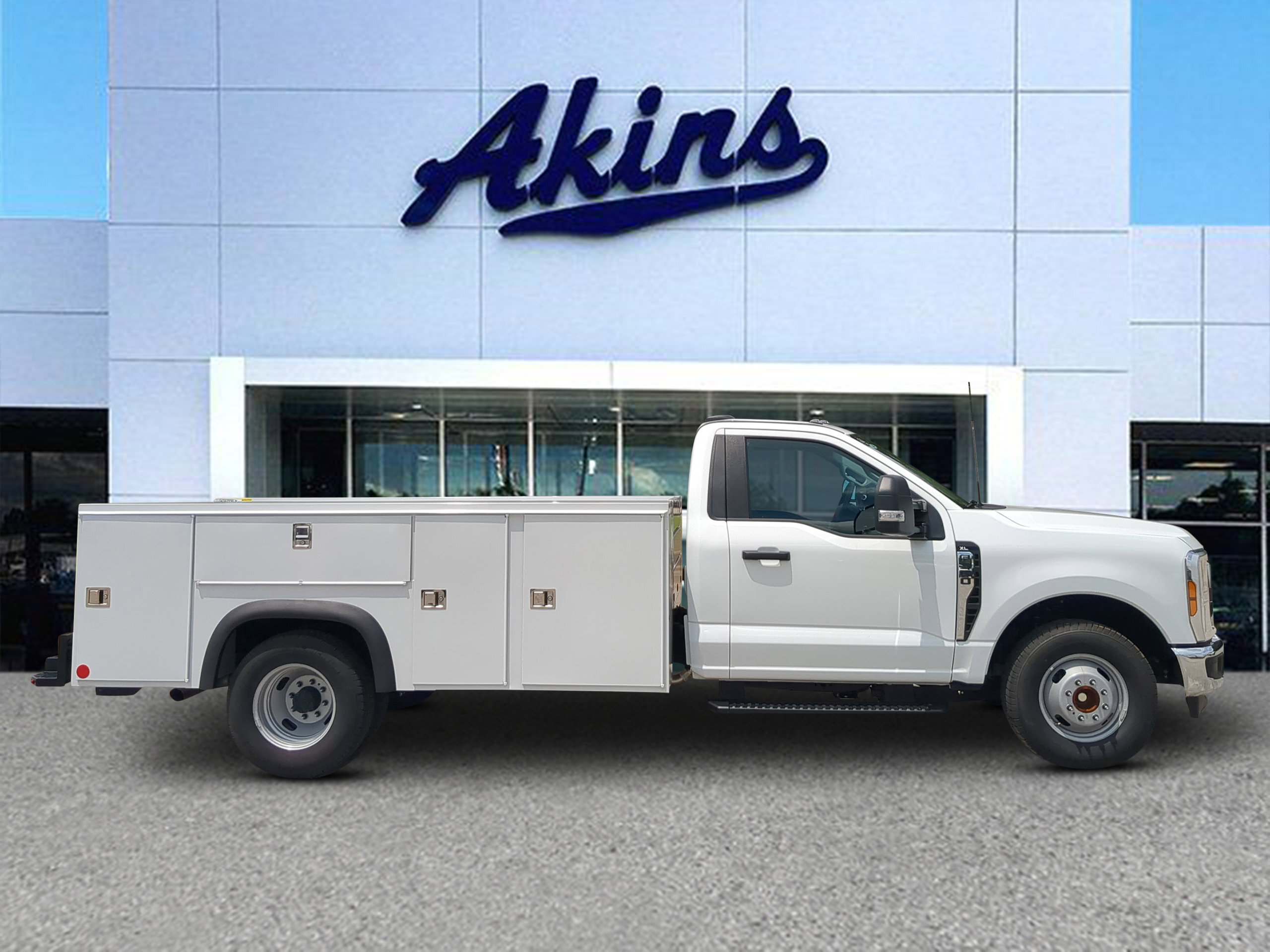 2025 FORD F350 in Winder, GA