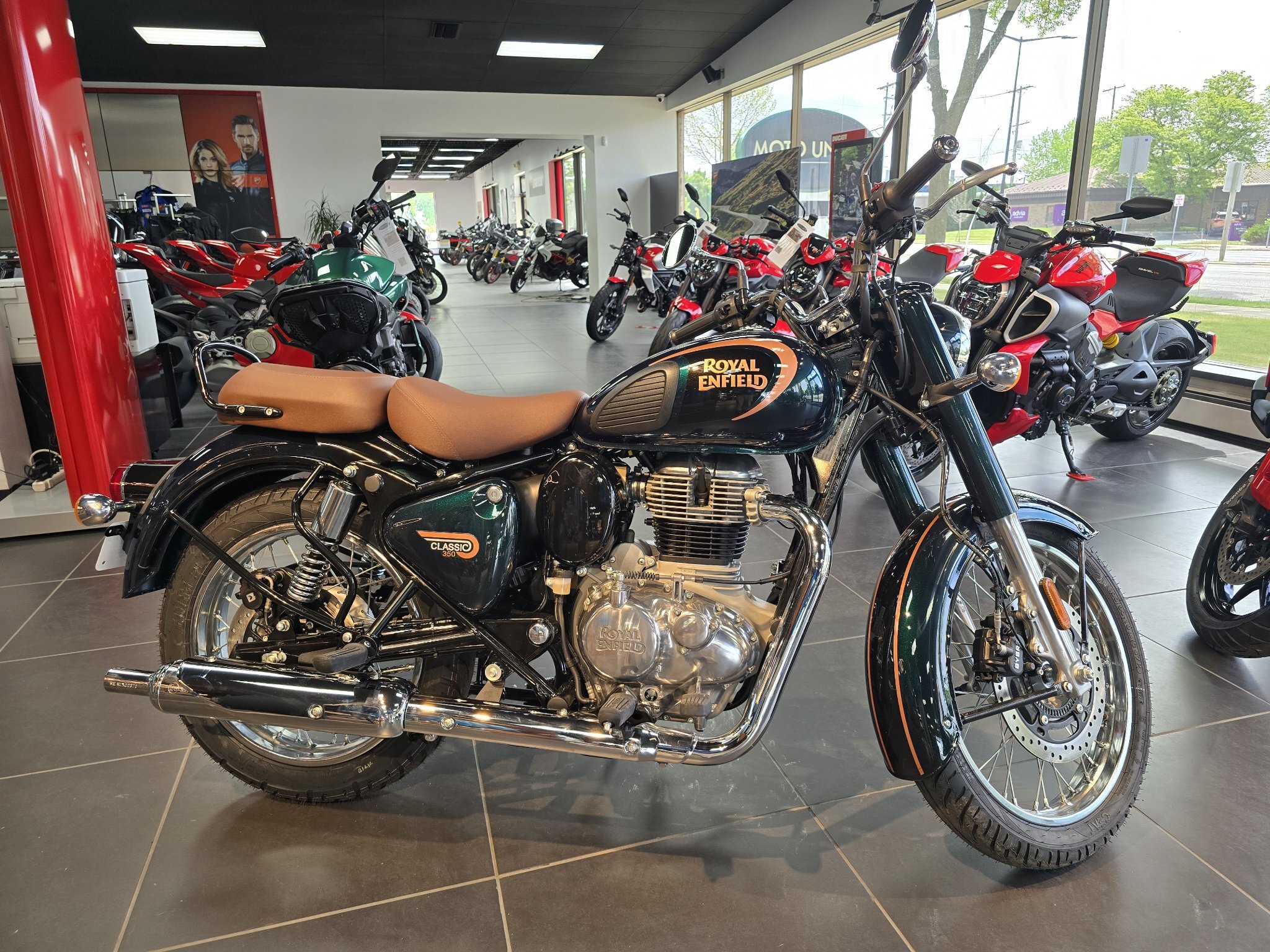 2024 Royal Enfield Classic 350 350 in West Allis, WI