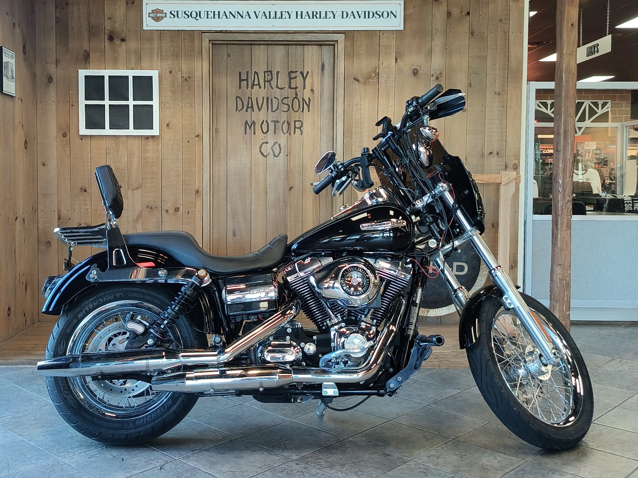 2010 Harley-Davidson Dyna® Super Glide® Custom DYNA CUSTOM in Harrisburg, PA