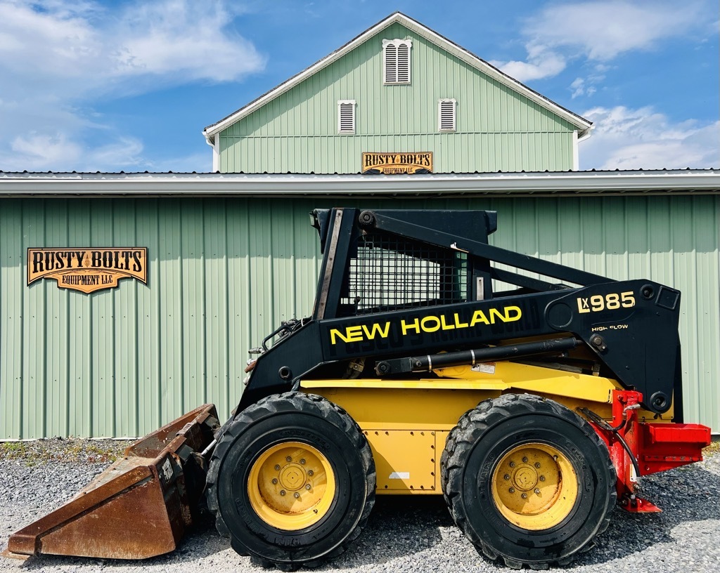 1999 NEW HOLLAND LX985 in Chambersburg, PA