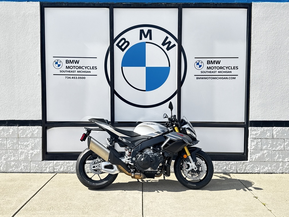 2027 Aprilia TUONO V4 1100 1100 in Plymouth, MI