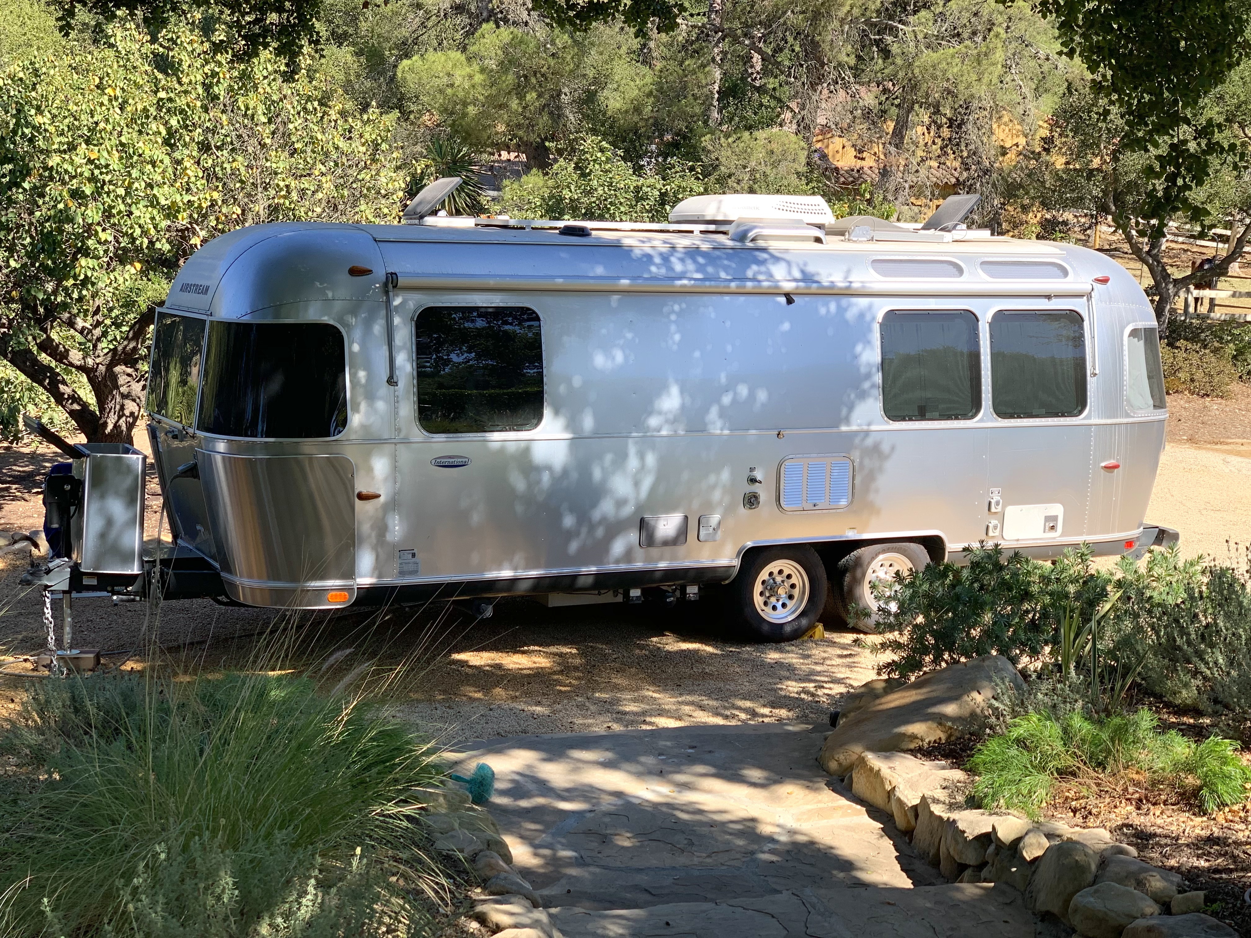 2014 Airstream INTERNATIONAL SIGNATURE 27FB in santa barbara CA