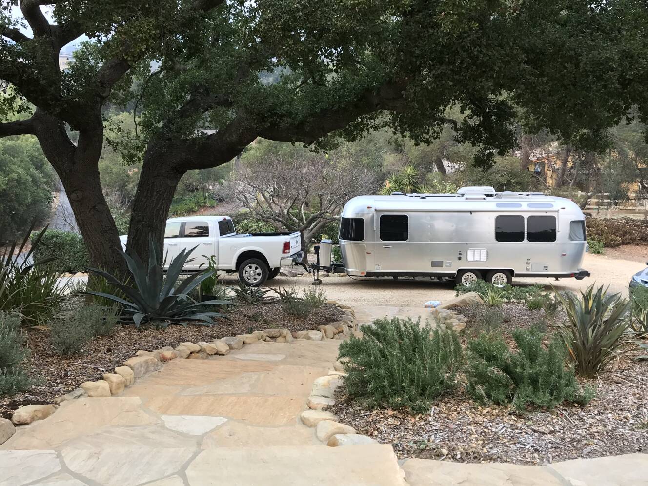 A photo of this 2014 Airstream INTERNATIONAL SIGNATURE 27FB