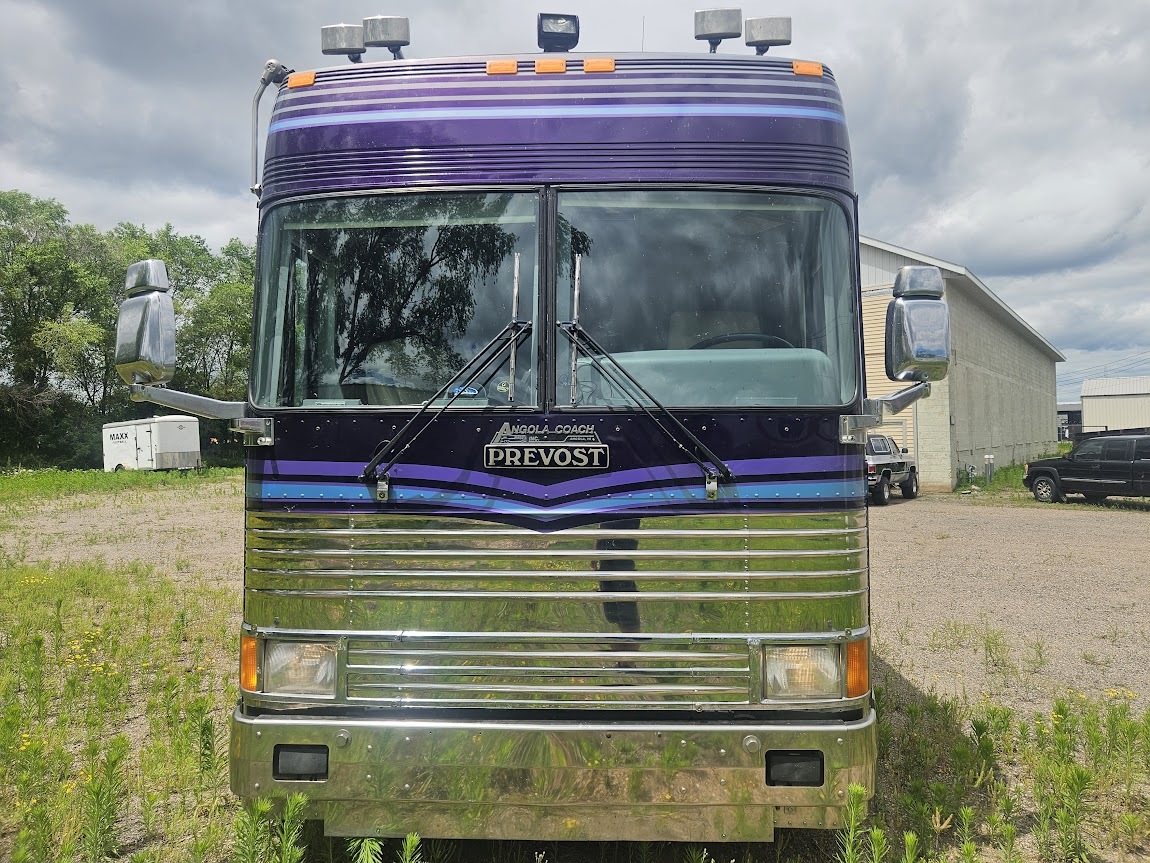 1998 Prevost Xl Angola Coach Conversion in st cloud MN