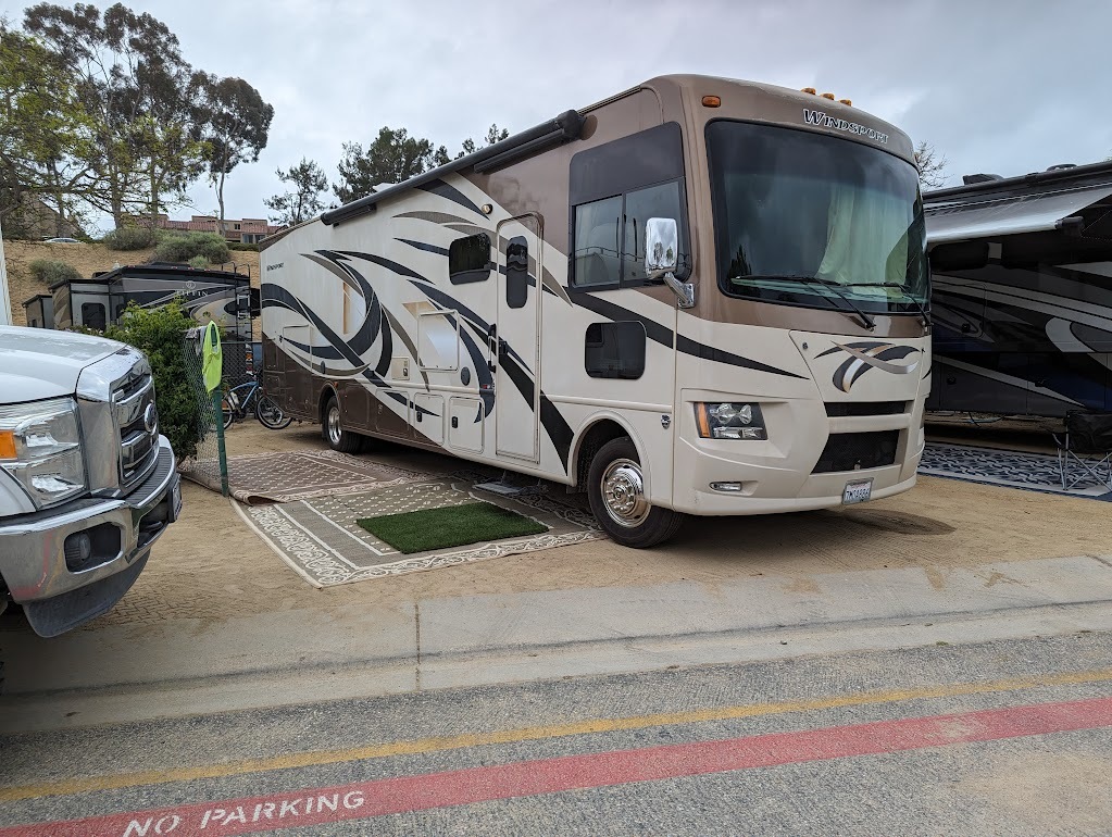 2016 Thor Motor Coach WINDSPORT 34F in san pedro CA