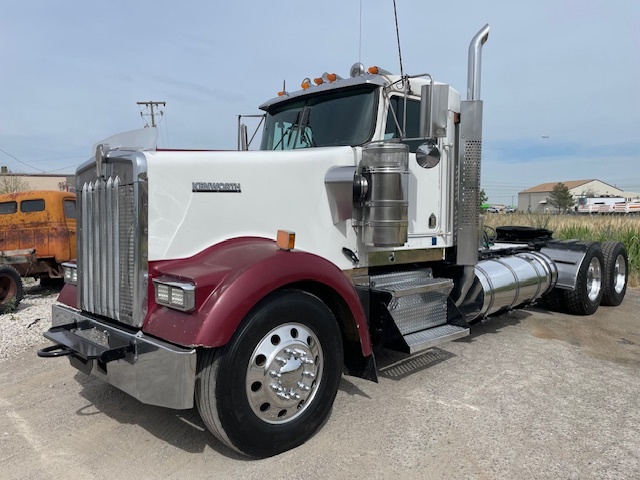 1999 KENWORTH W900 in Salt Lake City, UT