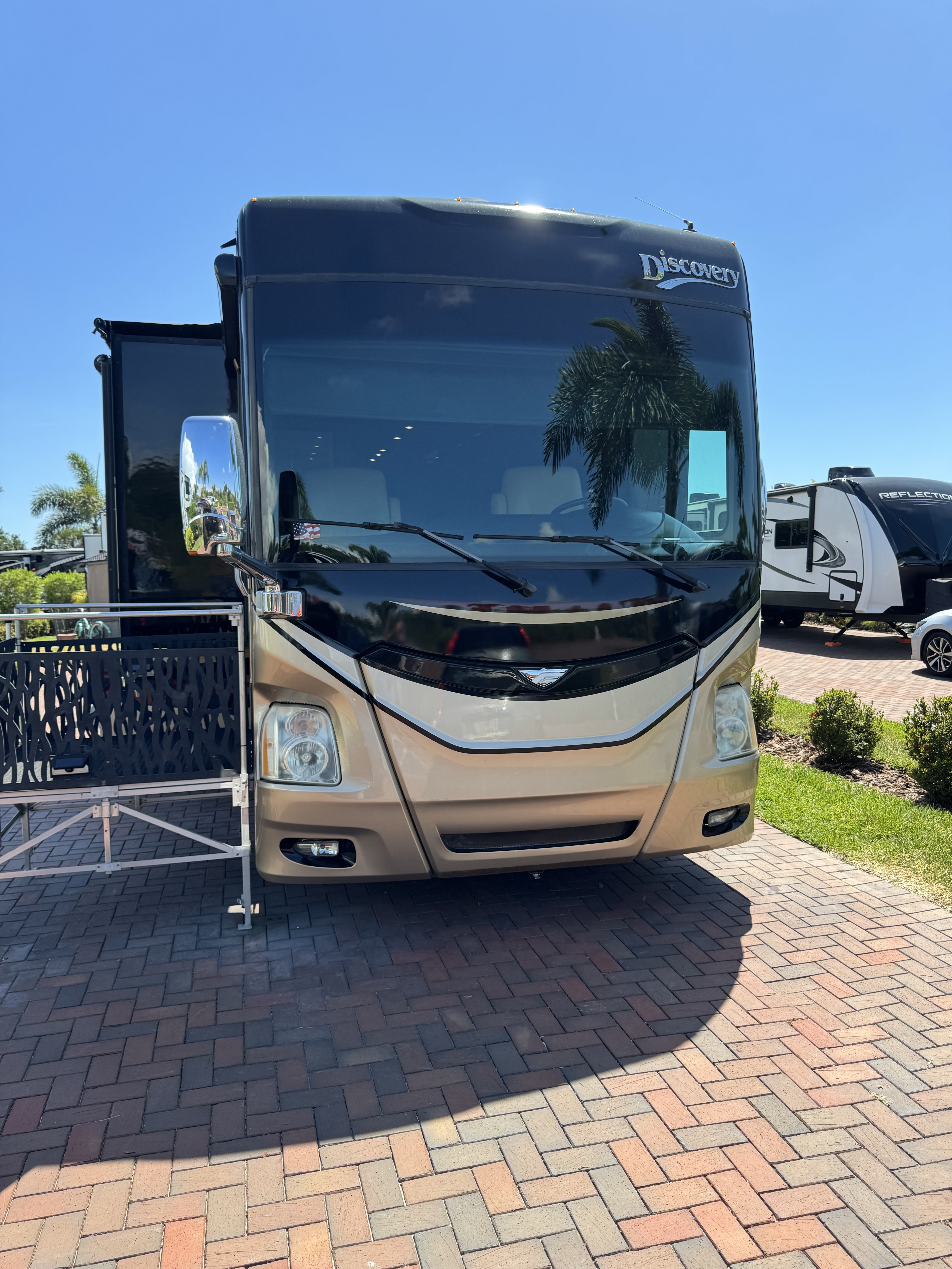2015 Fleetwood DISCOVERY 40E in palmetto FL