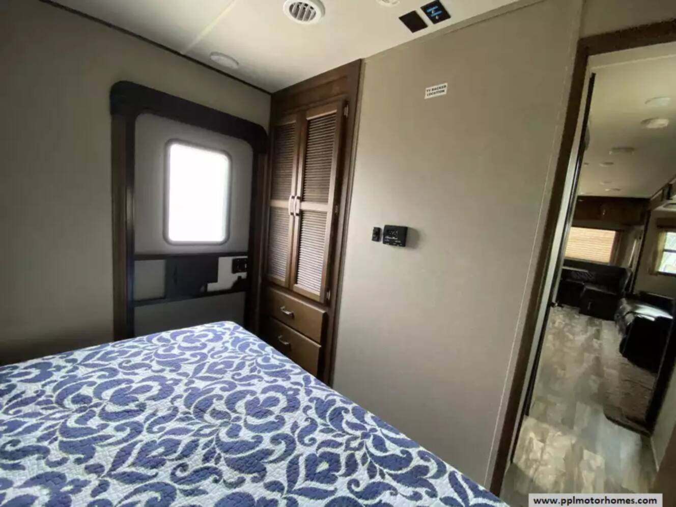 A photo of this 2019 Grand Design Reflection 287RLTS