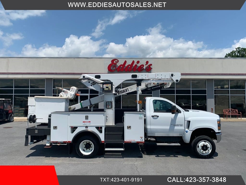 2019 CHEVROLET Silverado 5500 HD 52Ft 2 Man Bucket Truck Versalift VST in Church Hill, TN