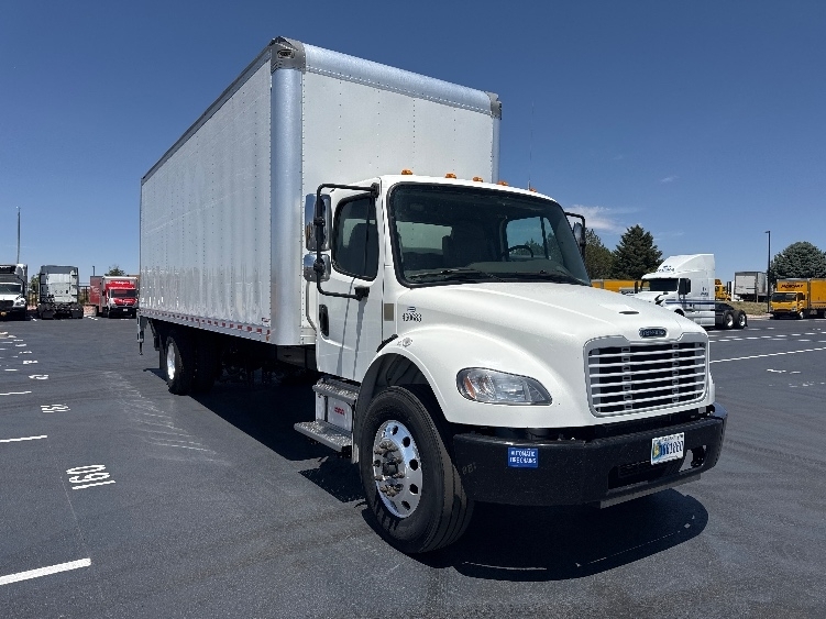 2022 FREIGHTLINER BUSINESS CLASS M2 106 in Kansas City, MO