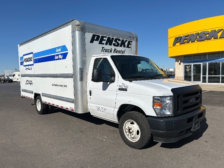 2022 FORD ECONOLINE in Kansas City, MO