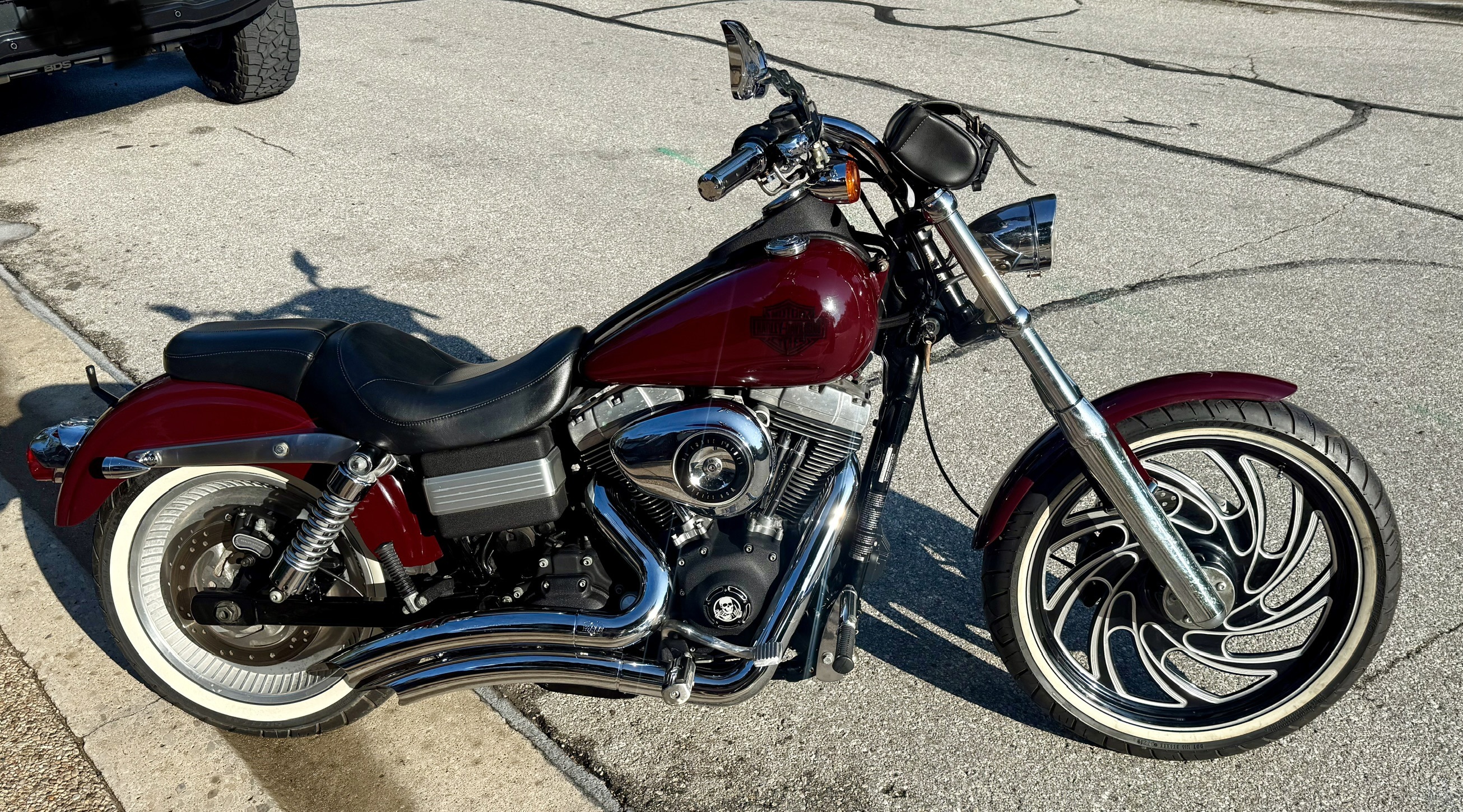 2008 Harley-Davidson STREET BOB DYNA Cruiser motorcycle