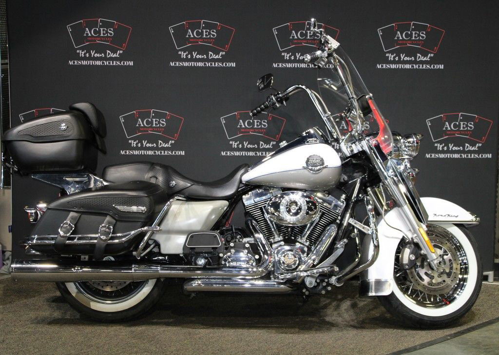 Used Silver Harley-Davidson Road King Standard Motorcycles For