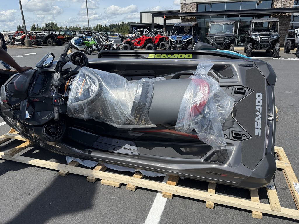 2026 Sea-Doo GTR-X 300 Tech Package with BRP Premium Audio and X 300 in Sublimity, OR