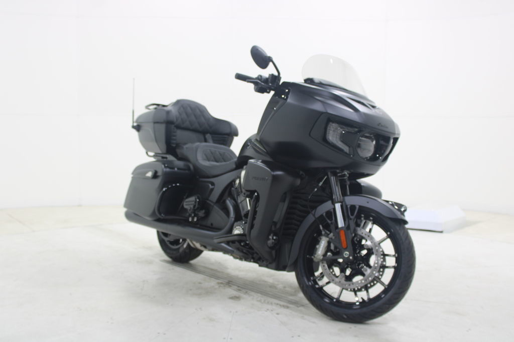 2026 Indian Pursuit Dark Horse 112 W/ Powerband Audio Black DARK HORSE WITH POWERBAND AUDIO PACKAGE in Concord, NC