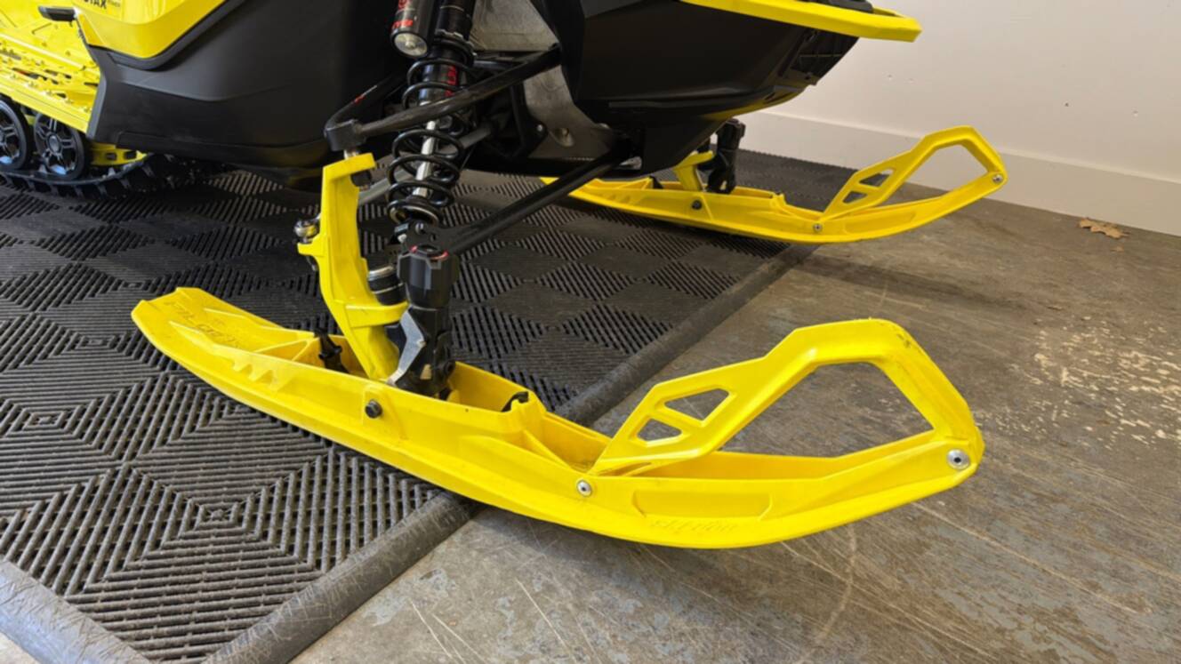 A photo of this 2021 Ski-Doo RENEGADE X-RS 850 E-TEC