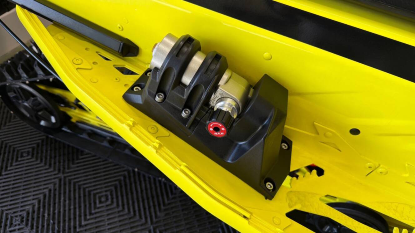 A photo of this 2021 Ski-Doo RENEGADE X-RS 850 E-TEC