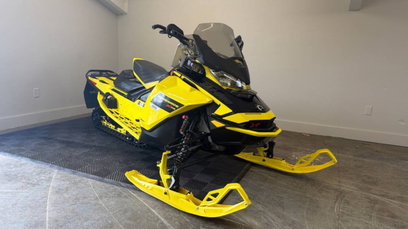 A photo of this 2021 Ski-Doo RENEGADE X-RS 850 E-TEC