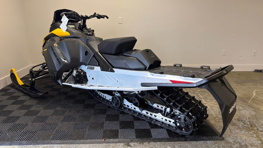 2026 Ski-Doo Renegade Sport 600 ACE 137 1.25 Ripsaw in milford NH
