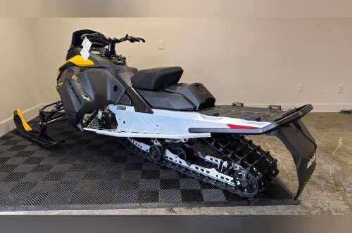 2026 Ski-Doo Renegade Sport 600 ACE 137 1.25 Ripsaw in milford NH